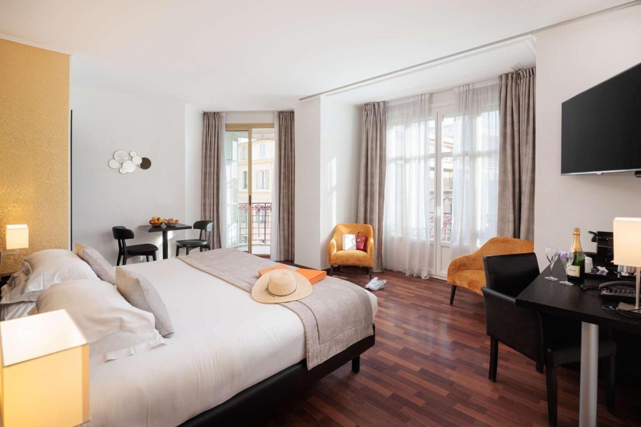 Western Massena Hotel