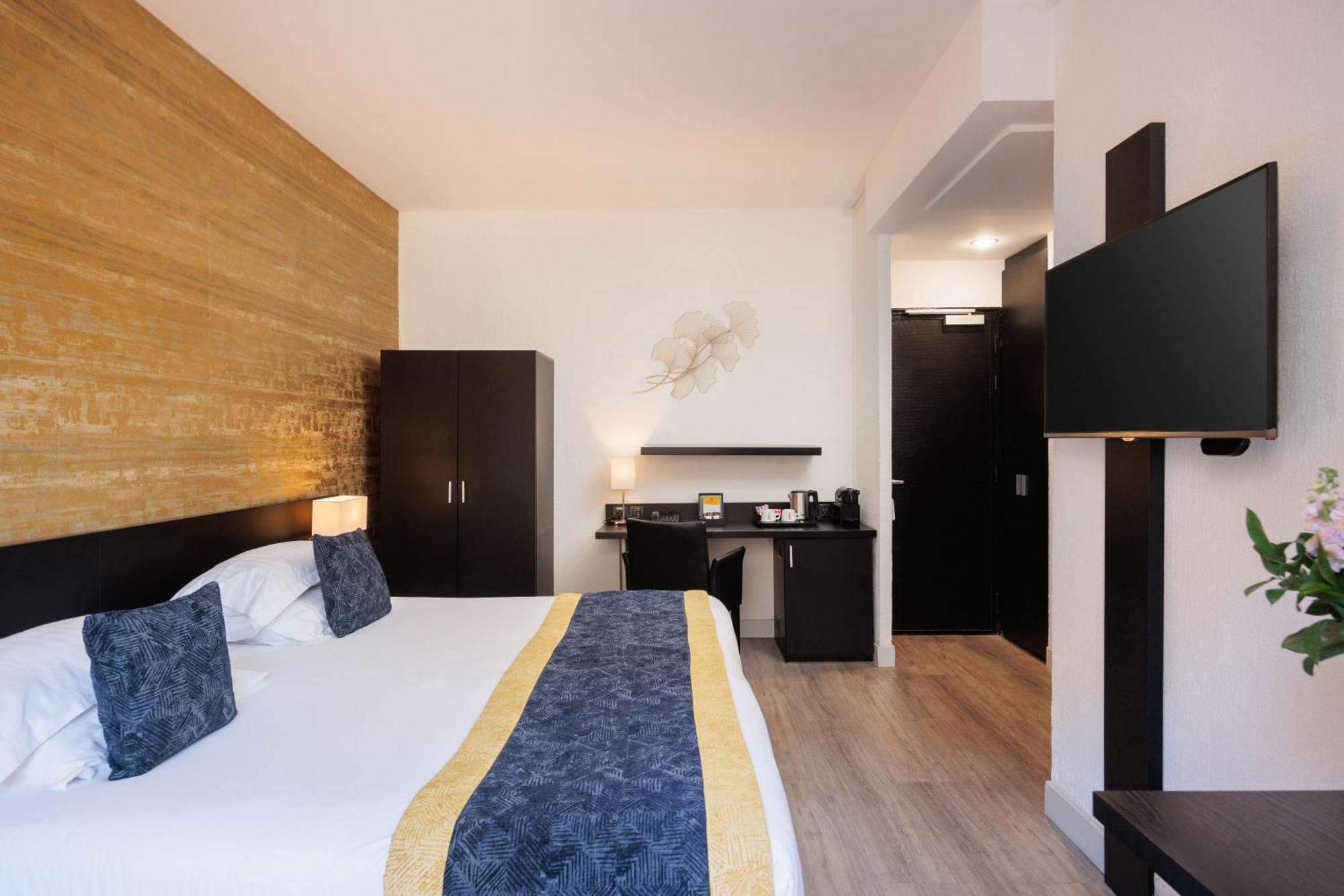Western Massena 4*